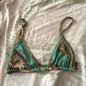 EVIE TOP Indah in Atlantis